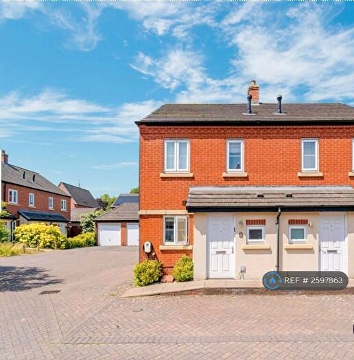 2 Bedroom End Of Terrace House To Rent In Nightingale Close, Birmingham, B15