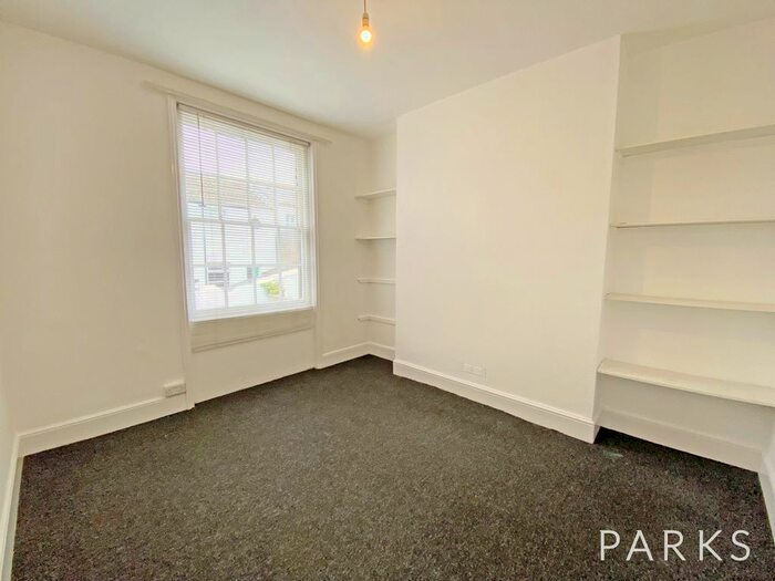 1 Bedroom Flat To Rent In St Georges Road, Brighton, East Sussex, BN2