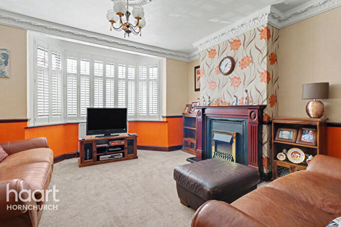 3 Bedroom Semi-Detached House For Sale In Boscombe Avenue, Hornchurch, RM11
