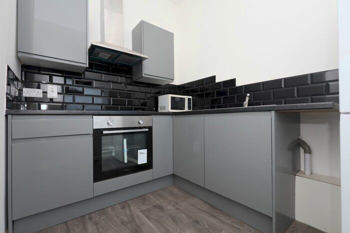 Studio To Rent In Brigstock Road, Thornton Heath, CR7