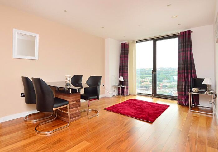 1 Bedroom Apartment To Rent In Th Floor In City Lofts, St Pauls Square, S1