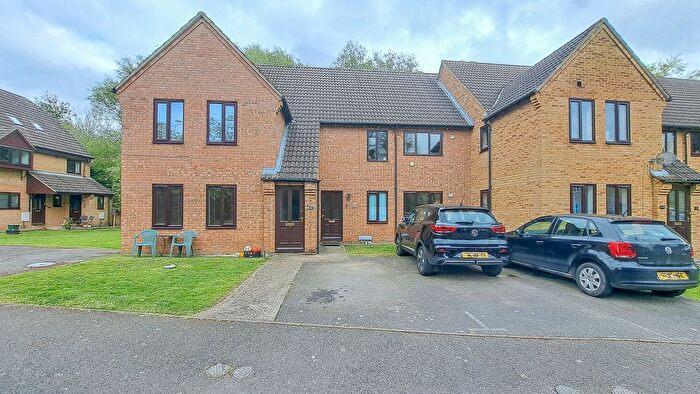 2 Bedroom Flat To Rent In Roswell View, Ely, CB7