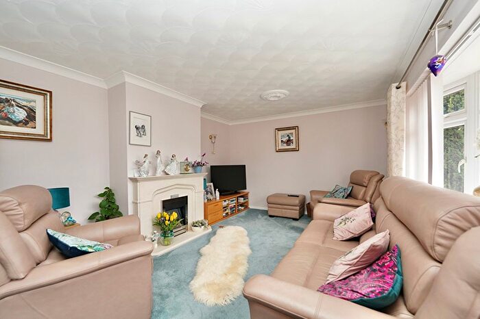 4 Bedroom Detached House For Sale In Greenfields, Earith, Huntingdon, PE28