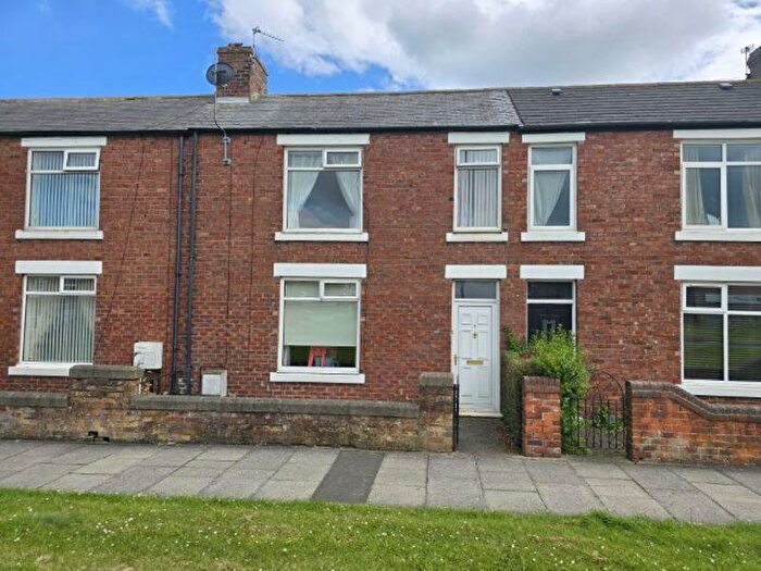 2 Bedroom Terraced House To Rent In Ford Terrace, Guidepost, NE62