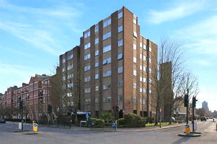2 Bedroom Apartment To Rent In St. Mary Le Park Court, Parkgate Road, SW11