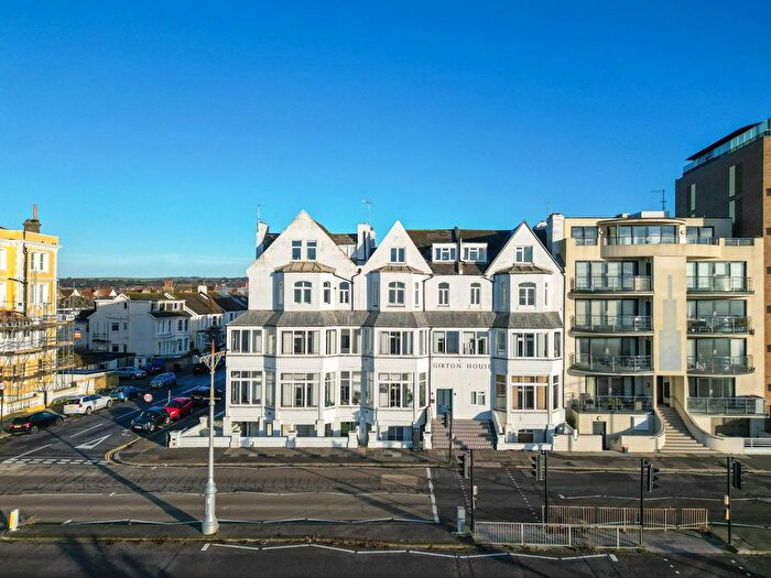 1 Bedroom Flat For Sale In Kingsway, Girton House, BN3