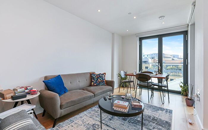 1 Bedroom Property To Rent In Colorama House, Rushworth Street, London, SE1