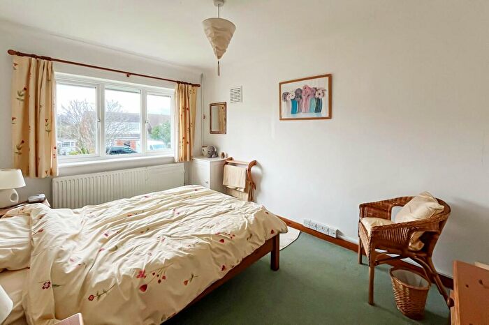 2 Bedroom Apartment For Sale In The Crescent, Manor Road, East Preston, Littlehampton, BN16