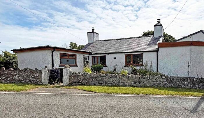 2 Bedroom Bungalow For Sale In Menai Bridge, Isle Of Anglesey, LL59