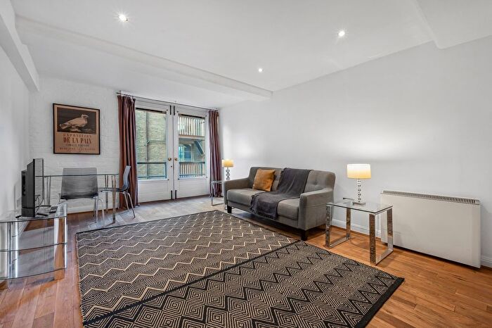 1 Bedroom Flat For Sale In St. Saviours Wharf, Shad Thames, SE1