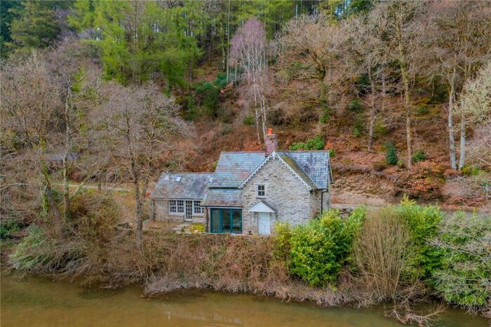 2 Bedroom Detached House For Sale In Newchapel, Boncath, SA37