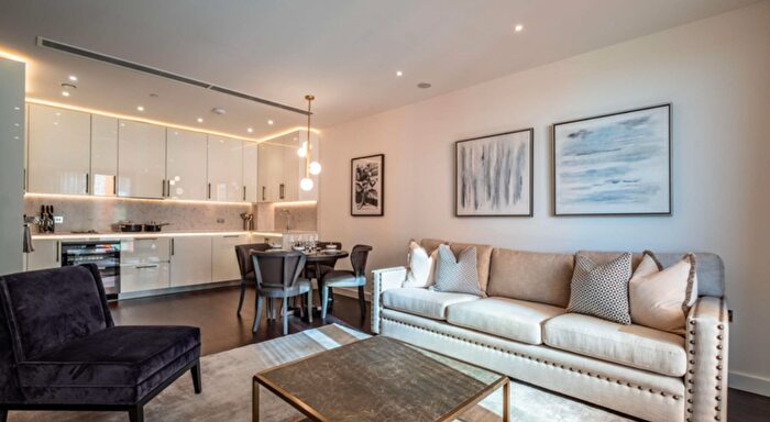 3 Bedroom Apartment To Rent In - Charles Clowes Walk, SW11