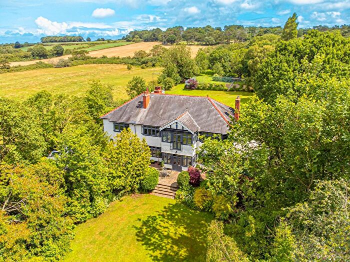 4 Bedroom Detached House For Sale In Column Road, Wirral, CH48