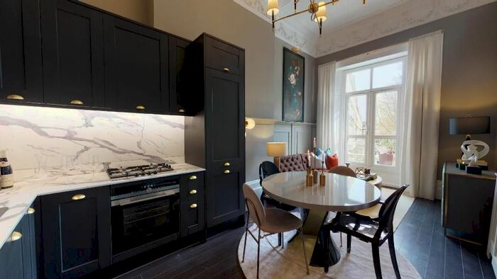 2 Bedroom Flat To Rent In Leinster Gardens, London W2