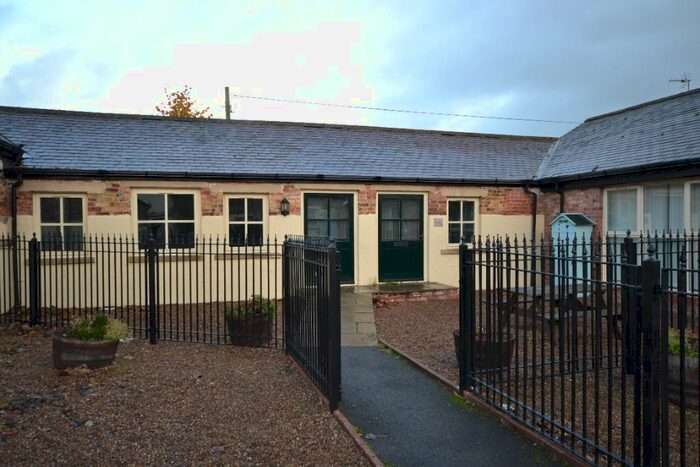 3 Bedroom Bungalow To Rent In Drewtons Estate, South Cave, HU15