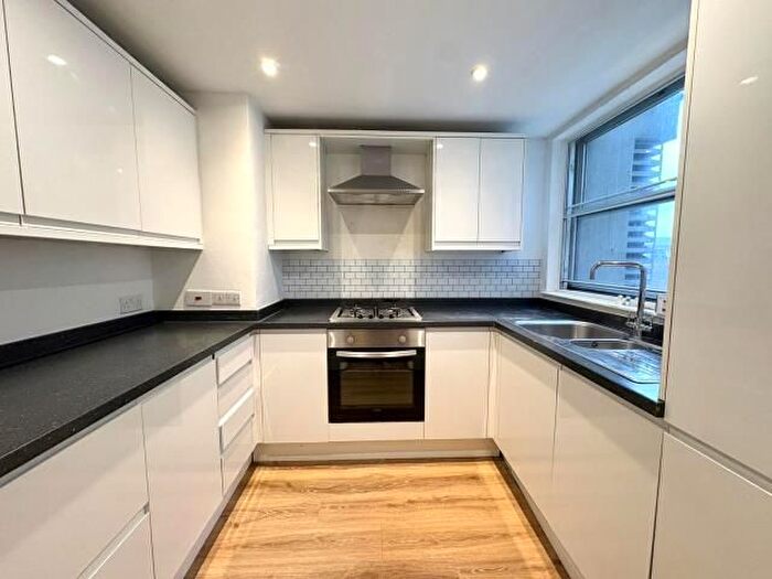 2 Bedroom Flat To Rent In Staines Road West, Sunbury-On-Thames, Surrey, TW16