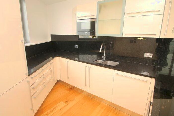 1 Bedroom Flat To Rent In Altyre Road, Croydon, CR0