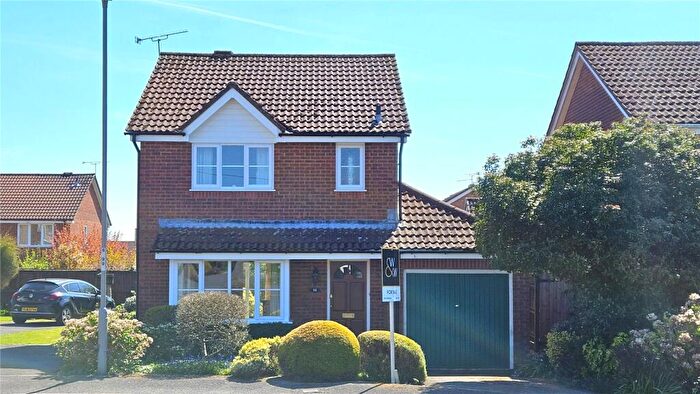 3 Bedroom Detached House For Sale In Linden Park, Shaftesbury, Dorset, SP7