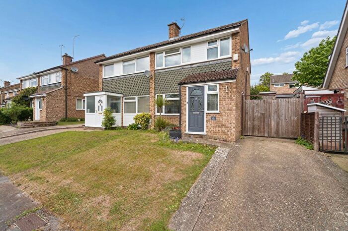 3 Bedroom Semi-Detached House For Sale In Meavy Close, High Wycombe, HP13