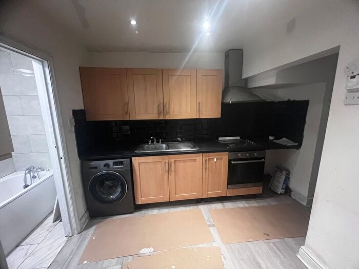 1 Bedroom Flat To Rent In Blackhorse Lane, Walthamstow, E17