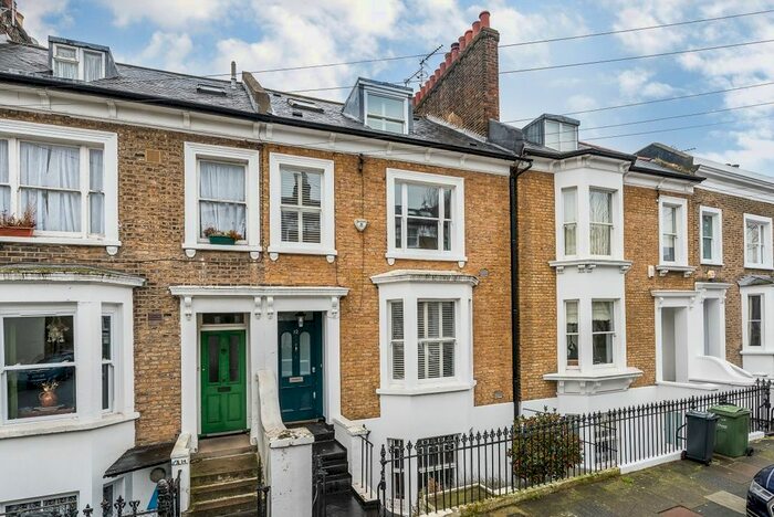 4 Bedroom Terraced House To Rent In Fitzwilliam Road, London, SW4