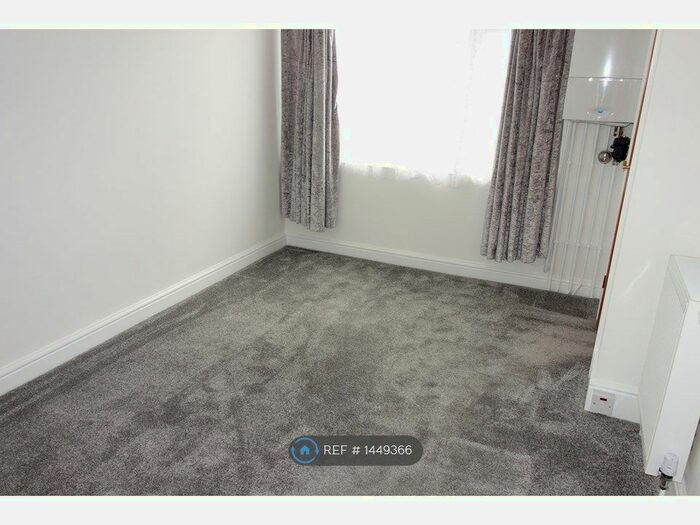 1 Bedroom Flat To Rent In Allendale Rd, Mutley, Plymouth, PL4