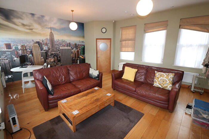 1 Bedroom Apartment To Rent In Kingston Chambers, HU1