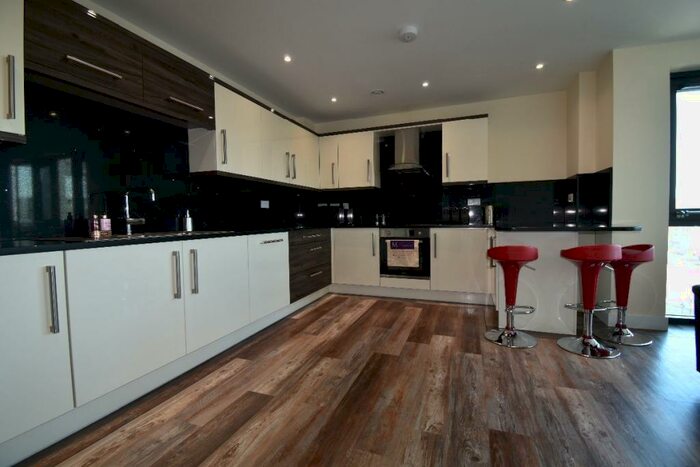 3 Bedroom Apartment To Rent In Ecco, S11