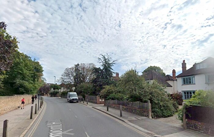 5 Bedroom Flat To Rent In Belmont Hill, Lewisham, Blackheath, London, SE13