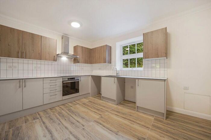 2 Bedroom Flat To Rent In Navigation Drive, Enfield, EN3