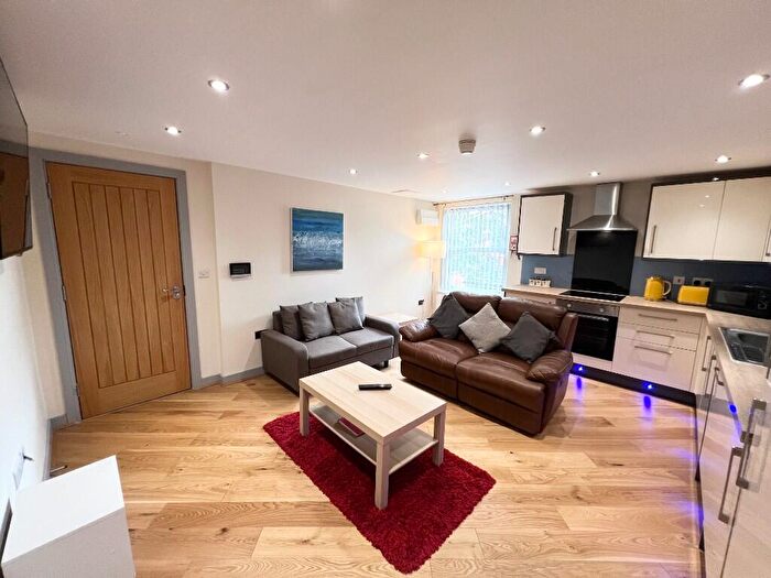 1 Bedroom Apartment To Rent In Students - - Elms Street, Derby, , Low Security Deposit, DE1