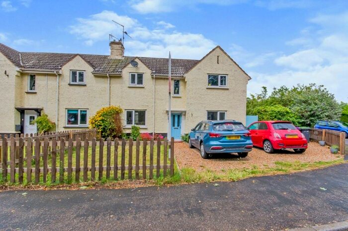 3 Bedroom Semi-Detached House For Sale In Cranwell Avenue, Cranwell, Sleaford, NG34