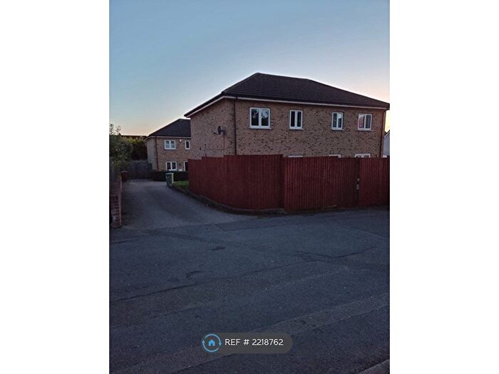 3 Bedroom Semi-Detached House To Rent In Conrad Court, Nottingham, NG6