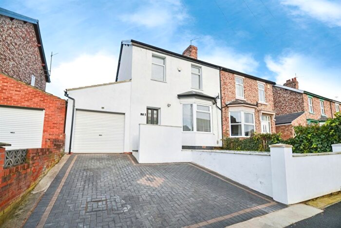 3 Bedroom Semi Detached House For Sale In Grange Avenue, Stockton-On-Tees, TS18
