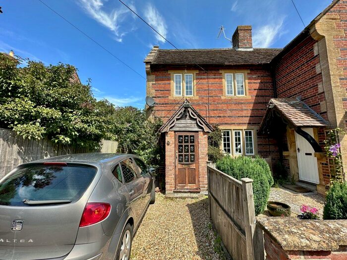 2 Bedroom End Of Terrace House For Sale In Lower Chilton, Chilton Cantelo, Yeovil, Somerset, BA22