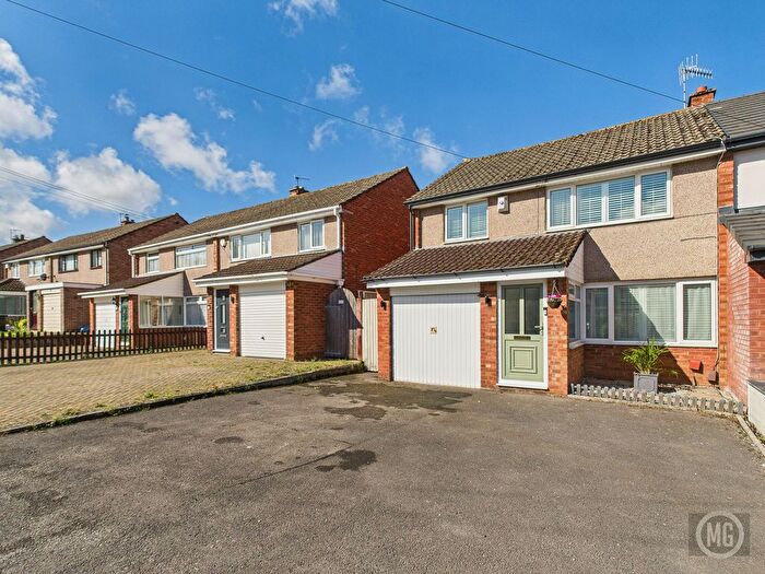 3 Bedroom Semi-detached House For Sale In Rookery Way, Bristol, BS14