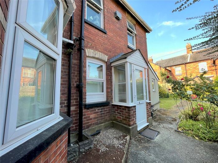 1 Bedroom Flat To Rent In Station Road, Newton Abbot, Devon, TQ12