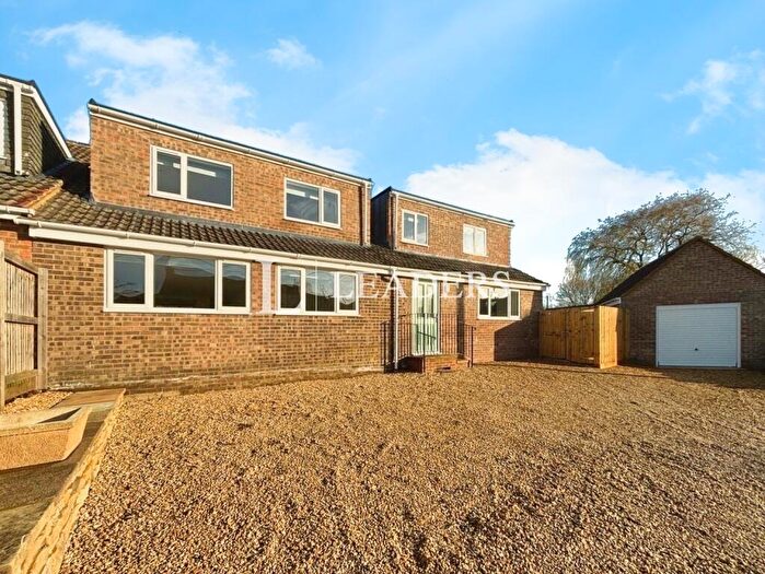 4 Bedroom Detached House To Rent In Crudwell, SN16