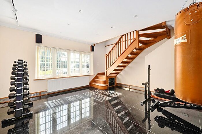5 Bedroom Detached House For Sale In Rye Hill, Playden, TN31