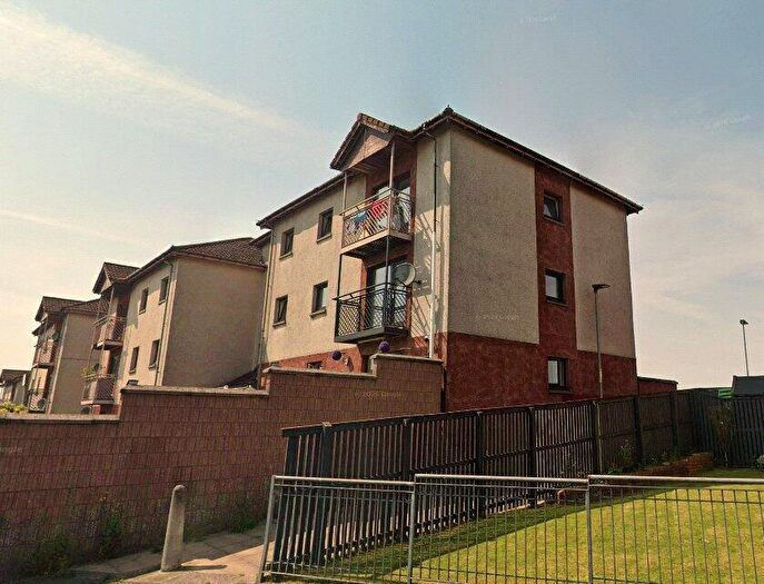 3 Bedroom Apartment For Sale In Calder Glen Courts, Mull, Airdrie, ML6