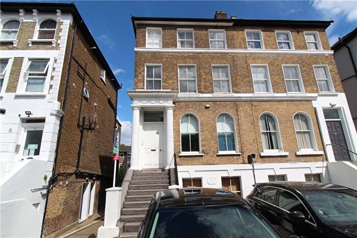 2 Bedroom Flat To Rent In Windsor Road, Ealing, W5