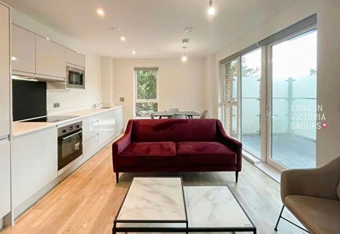 3 Bedroom Flat To Rent In Niemann Court, Louis Close, London, N7