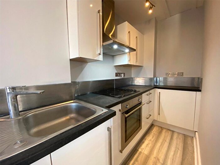2 Bedroom Apartment For Sale In Clevedon Terrace, Cotham, Bristol, BS6