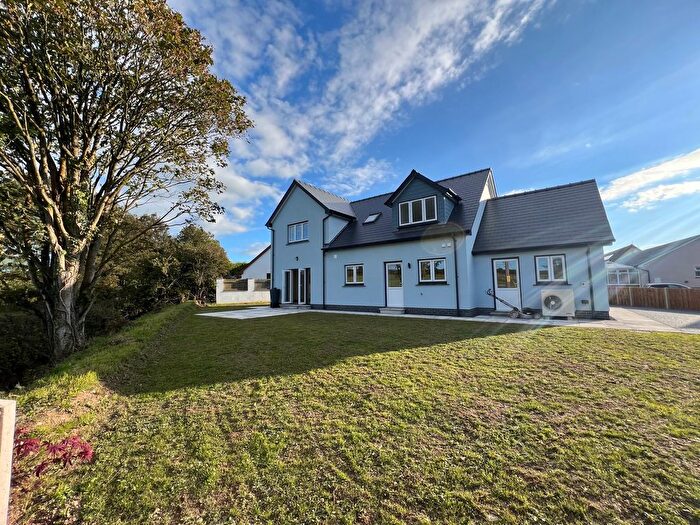 4 Bedroom Detached House For Sale In Cross Inn, New Quay, SA44