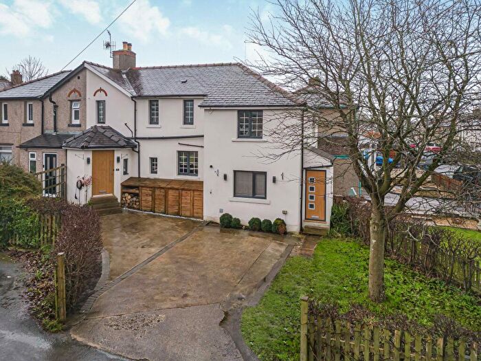 4 Bedroom Semi-Detached House For Sale In Burnside Crescent, Skipton, BD23