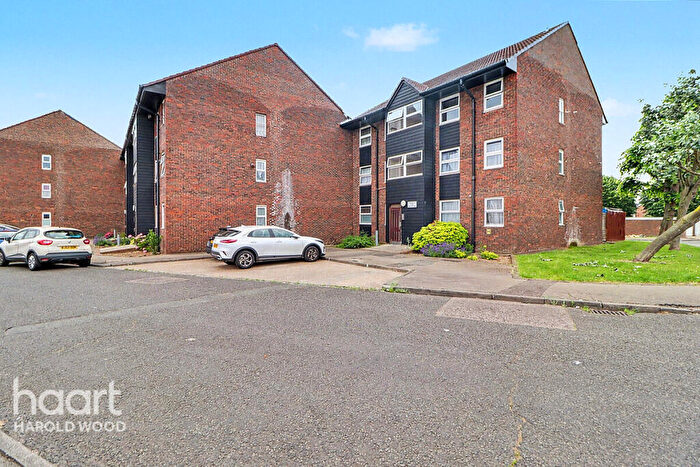1 Bedroom Apartment For Sale In Veronica Close, Harold Hill, RM3