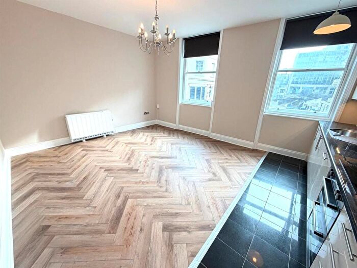 1 Bedroom Apartment To Rent In Bartholomew, Brighton, BN1