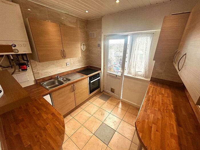 1 Bedroom Flat To Rent In Cherry Tree Lane, Rainham, RM13