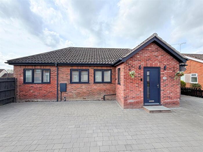 4 Bedroom Detached Bungalow For Sale In Falconer Avenue, Stowmarket, IP14