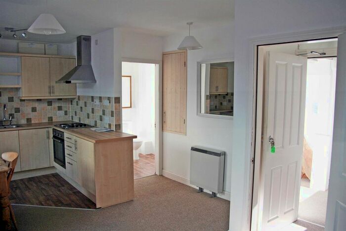1 Bedroom Flat To Rent In Market Street, Haverfordwest, SA61